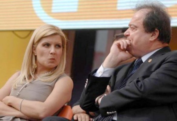 Udrea candidează la preşedinţia PDL. Chiru n-o vede în stare
